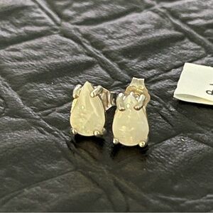 Sterling silver 925 Cabachon pear shaped opal earrings